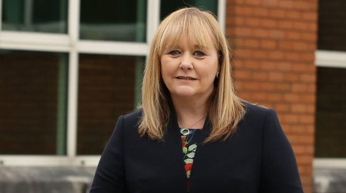 Stormont Assembly Faces Recall Amid Concerns Over Omicron and School Safety