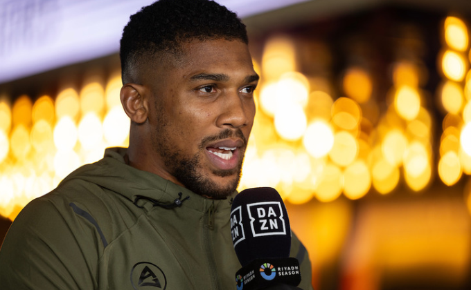 Anthony Joshua Dismisses Claims of £15m Step-Aside Deal