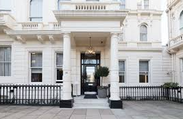 Edoardo Mapelli Mozzi’s Elegant Bayswater Apartment Now Up for Rent at £4,550 pcm