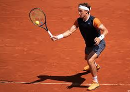 Jannik Sinner’s French Open Campaign Ends in Five-Set Defeat to Daniel Altmaier